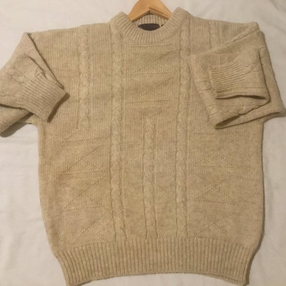 Woolen Sweater - Picture 2 of 4